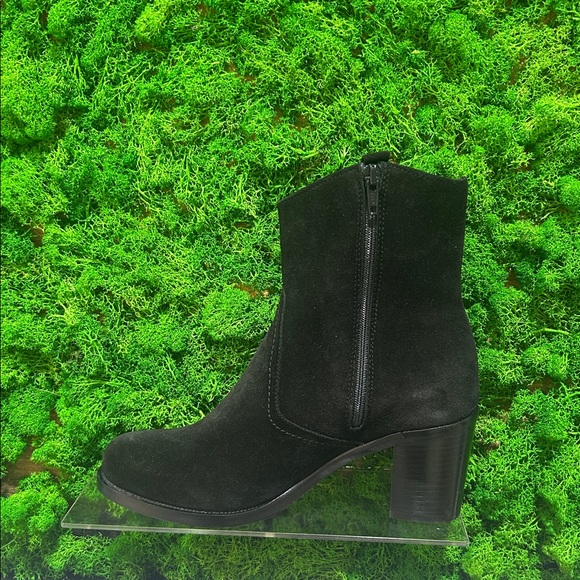 La Canadienne Women's Phinn Fashion Boot - Picture 10 of 11